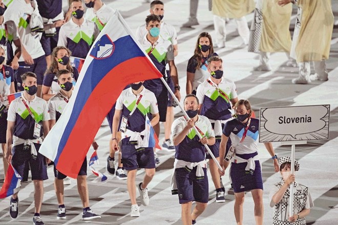 Bojan Tokić je bil z Evo Terčelj zastavonoša ob odprtju olimpijskih iger v Tokiu.