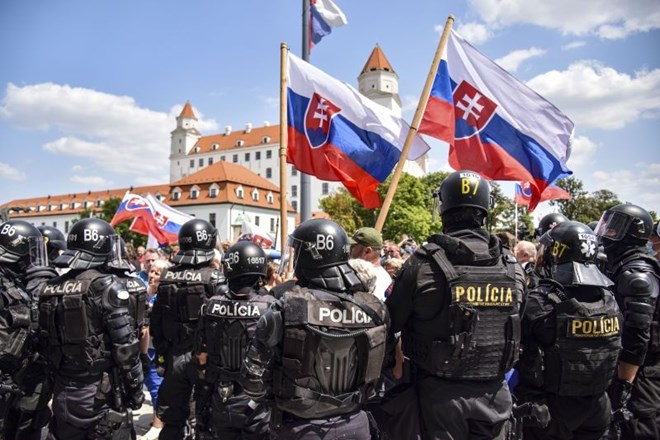 Protestniki v Bratislavi.