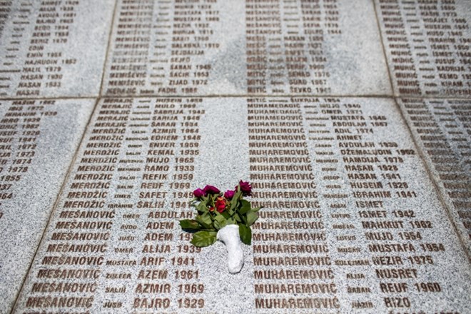 Spominski center Potočari posvečen žrtvam pokola v Srebrenici leta 1992