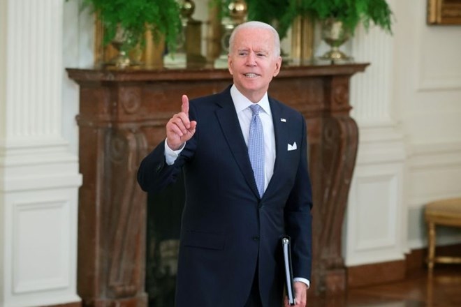 Predsednik ZDA Joe Biden je v četrtek v skladu z napovedmi odredil, da se morajo vsi zvezni uslužbenci in zvezni pogodbeniki...
