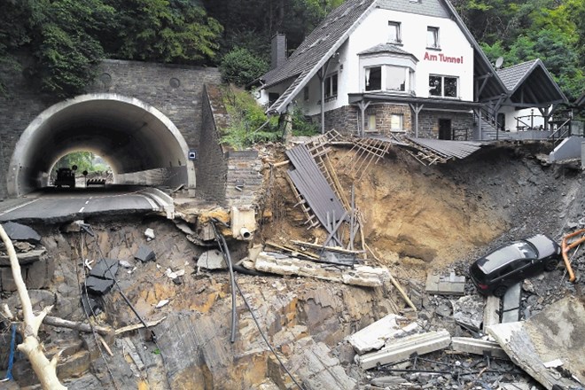 Julija so Nemčijo prizadele najhujše poplave v zadnjih 100 letih.