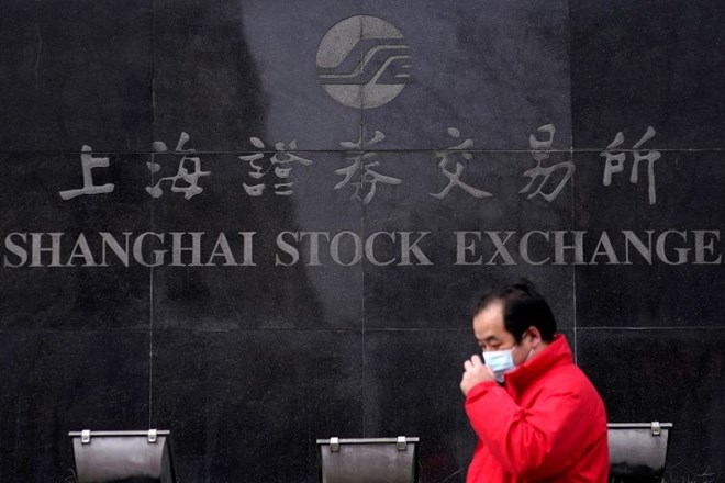 Kitajska nadaljuje regulatorne pritiske