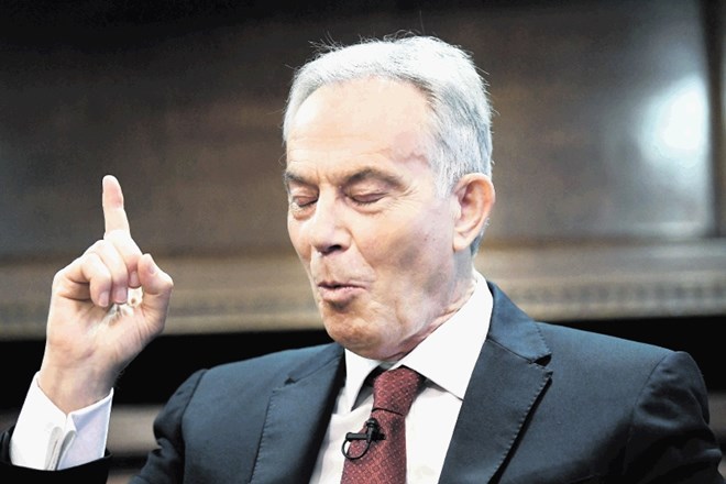 Nekdanji britanski premier Tony Blair je z ostro kritiko ZDA zaradi umika iz Afganistana opozoril na razpoke v posebnih...