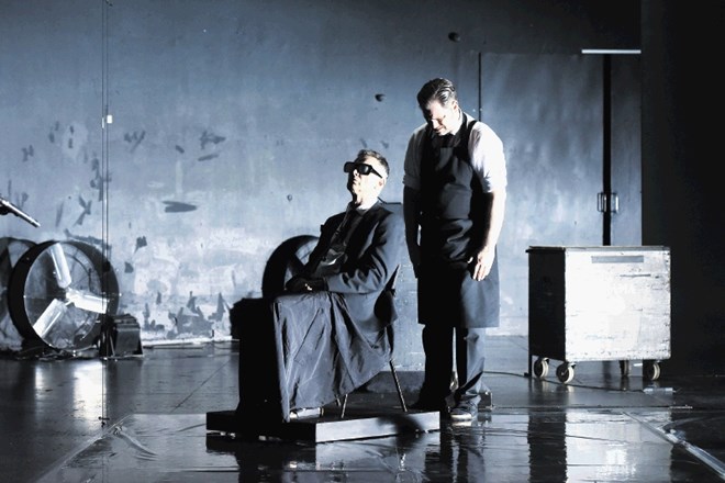 Igor Samobor in Jurij Zrnec kot dva od protagonistov Beckettove enodejanke Konec igre, ki bo v režiji Diega de Bree nocoj...