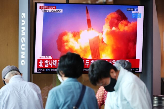 Seul: Severna Koreja izstrelila dve balistični raketi 