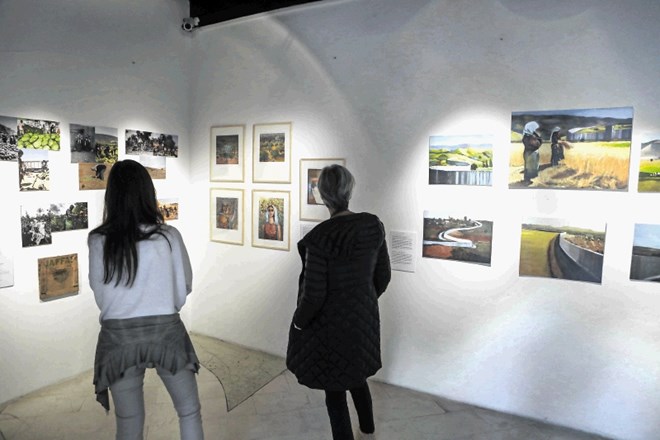Fotografska Razstava Al Ard – Zemlja v Galeriji Janeza Boljke je del tridnevnega dogajanja v okviru Kulturne ambasade...