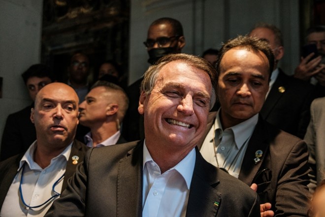 Brazilski predsednik Jair Bolsonaro (na fotografiji) razburja javnost s svojim nasprotovanjem cepljenju.