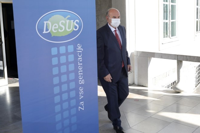 Svet DeSUS prestavljen na 5. oktober