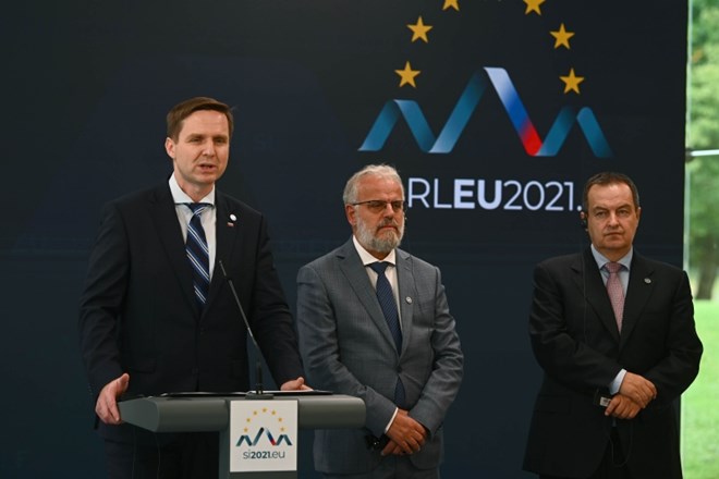 Predsednik državnega zbora Igor Zorčič (na fotografiji levo) je danes na Brdu pri Kranju gostil srečanje predsednikov...