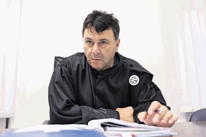 Zvjezdan Radonjić se je od sojenja dokončno poslovil sredi letošnjega  avgusta, pred tem pa je bil eno leto v suspenzu.