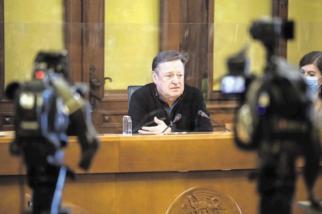 Na današnji tiskovni konferenci je Janković razložil, da so se za podaljšanje do leta 2027 odločili zaradi izkušenj, kako...