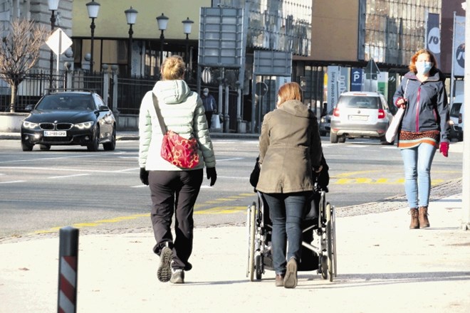 Z napredkom pri odpravljanju ovir za invalide v Kranju so v Medobčinskem društvu invalidov  Kranj zadovoljni. Fotografija je...