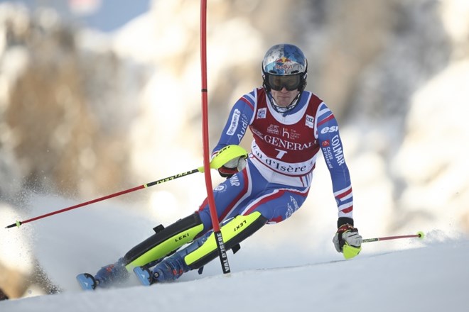 Francoz Clement Noel je zmagovalec uvodnega moškega slaloma sezone svetovnega pokala alpskih smučarjev.