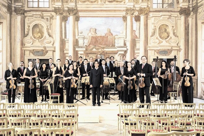 Orkester Beethovnova filharmonija z Dunaja bo igral v zlatem abonmaju 3 namesto Bergenskega filharmoničnega orkestra.