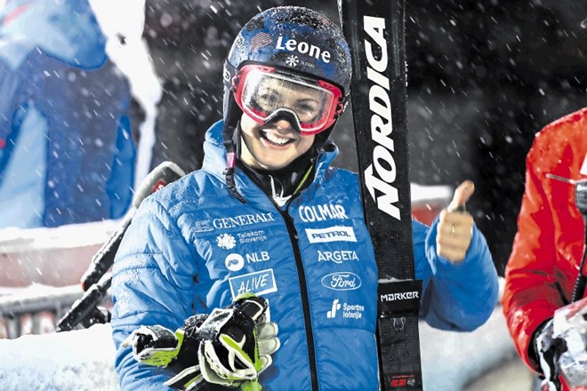 Andreja Slokar je najprijetnejše presenečenje sezone v slovenski alpski smučarski reprezentanci.