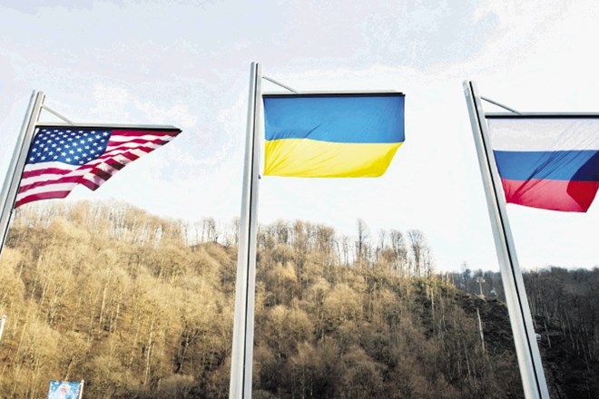 Zastave ZDA, Ukrajine in Rusije: predstavniki ameriške in ruske vlade so včeraj prispeli v Ženevo na pogovore, na katerih...