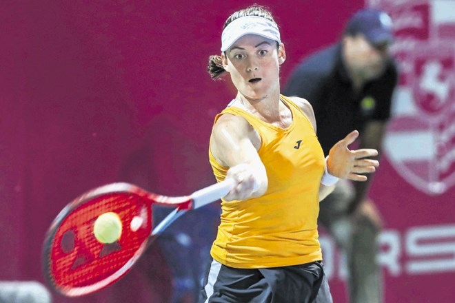 Najboljša slovenska teniška igralka Tamara Zidanšek je napredovala v drugi krog turnirja serije WTA v avstralskem mestu...