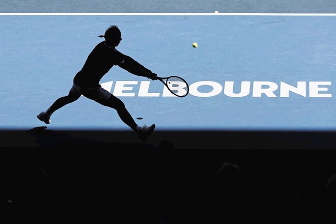 Rafael Nadal je v Melbournu uspešno začel naskok na 21. lovoriko na turnirjih največje četverice.