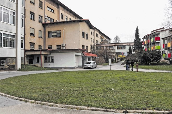 V enoti Bokalce Doma starejših občanov Ljubljana Vič - Rudnik zaradi karanten primanjkuje delavcev, zato iščejo...
