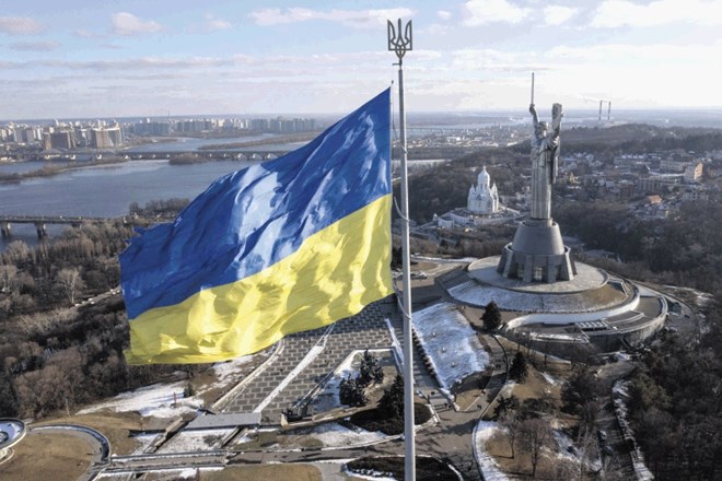 Črna luknja ukrajinske krize: Trda ali mehka moč?