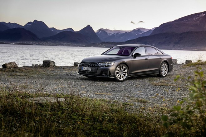Novost naprodaj: Audi A8