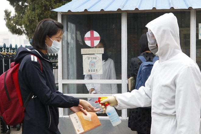 Severna Koreja potrdila prvo uradno okužbo z novim koronavirusom