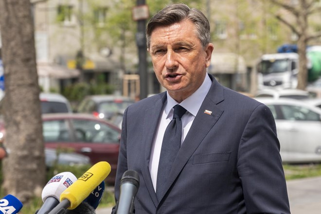 Borut Pahor s skokovito rastjo pred Robertom Golobom