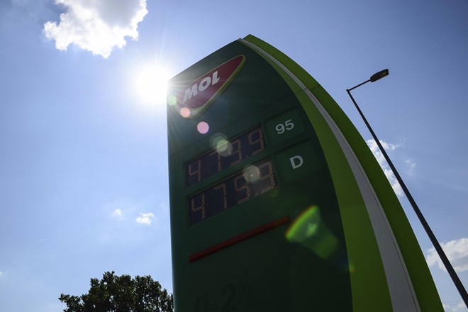 Mol bo na Madžarskem omejil dnevno količino goriva za osebna vozila
