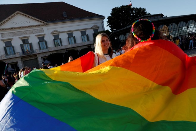 Bruselj s postopkom pred Sodiščem EU proti Madžarski zaradi kršenja pravic oseb LGBTIQ