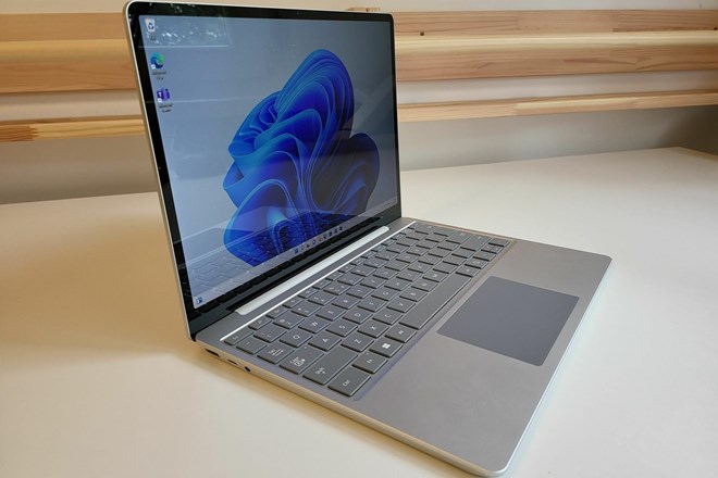 Microsoft surface laptop go 2: Za delo in igre, ne pa tudi za cel dan