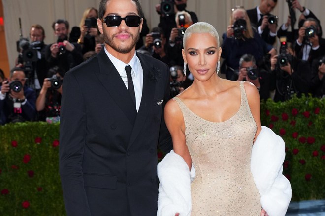 Kim Kardashian in Pete Davidson
sta se po devetih mesecih razšla