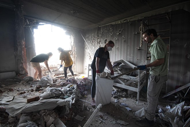 Obnova porušenih domov v Ukrajini je počasna, ali pa je sploh ni