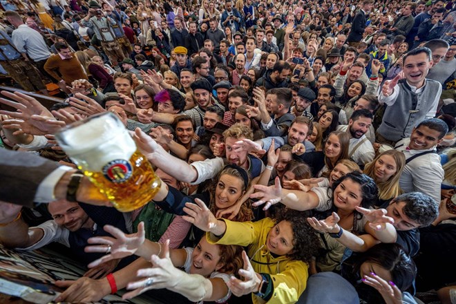Festival Oktoberfest tarča verskih kritik v posameznih državah