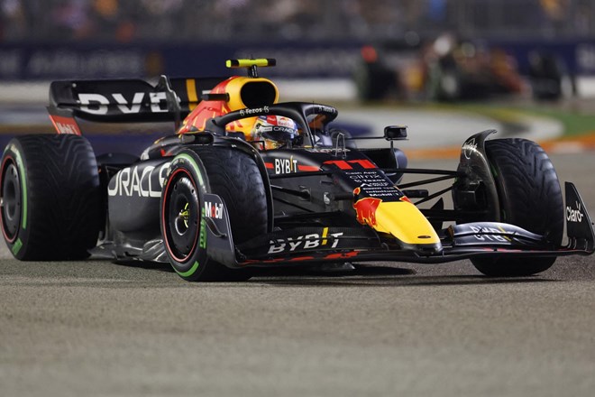 V Singapurju zmaga za Pereza, Verstappen šele sedmi