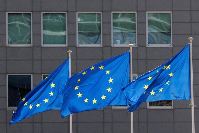 Evropska komisija predlaga podelitev statusa kandidatke za članstvo Bosni in Hercegovini