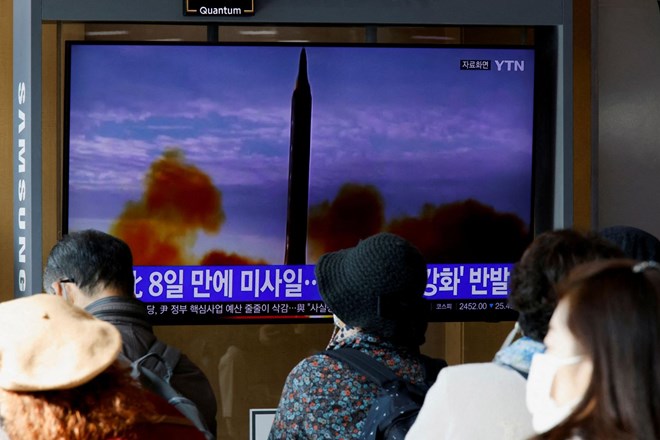 Severna Koreja znova izstrelila balistično raketo