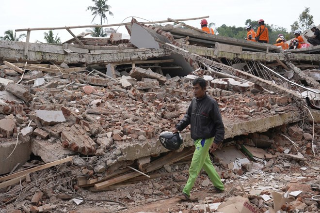 Število žrtev potresa v Indoneziji naraslo na 268