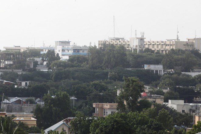 V terorističnem napadu v Mogadišu najmanj deset smrtnih žrtev