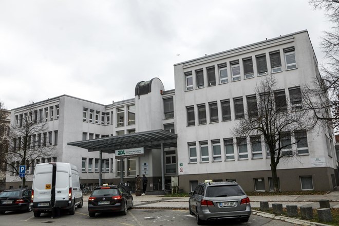V enoti ZD Ljubljana Bežigrad gneča zaradi vpisa bolnikov v dve dodatni ambulanti