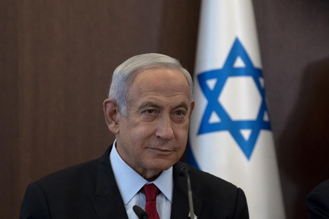Netanjahu s težkim srcem in veliko žalostjo odstavil spornega ministra