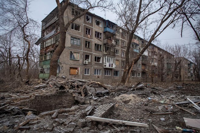 Ukrajinske sile na vzhodu države odbile več ruskih napadov