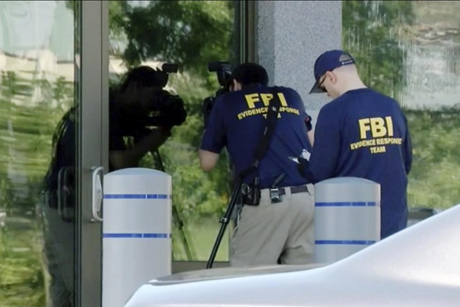 FBI preiskuje Bidnov dom v Delawaru
