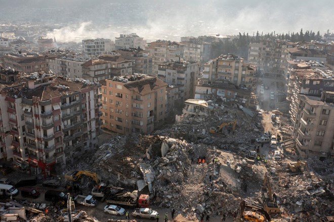 Nov potres v Turčiji in Siriji zahteval več kot deset življenj, več sto poškodovanih