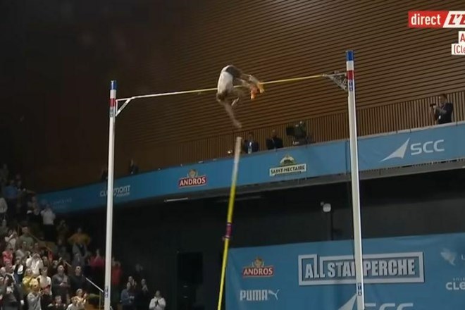 #video Švedski zvezdnik atletike s 6,22 m postavil nov svetovni rekord v skoku s palico