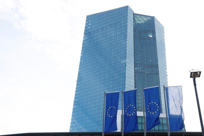 ECB nadaljuje pot zaostrovanja denarne politike