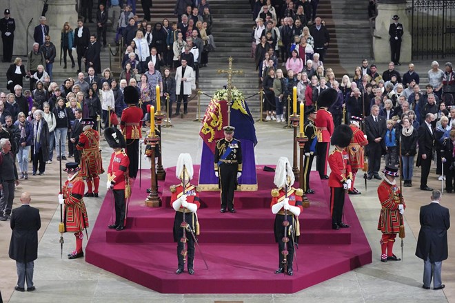 Pogreb kraljice Elizabete II. stal 185 milijonov evrov