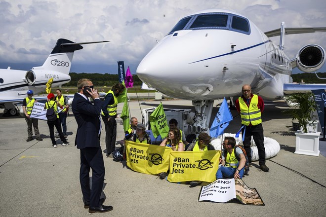 Med pridržanimi podnebnimi aktivisti v Ženevi tudi Slovenec