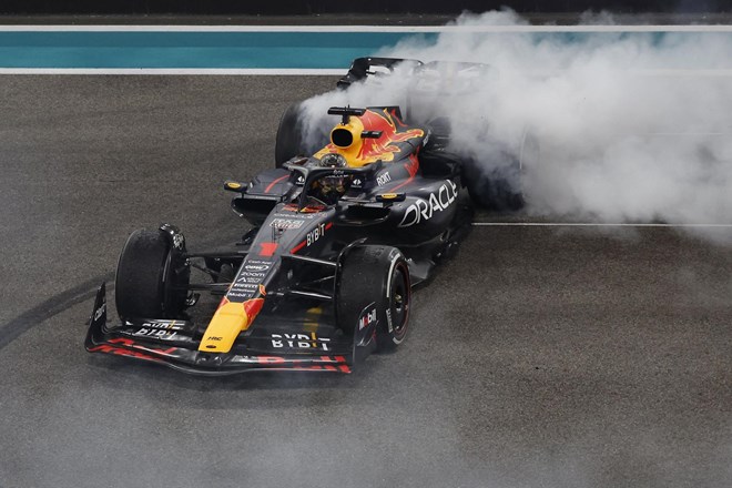 Verstappen veličastno sezono zaključil z zmago