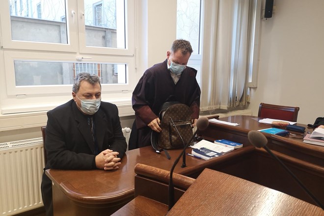 Obtoženi nekdanji sodnik Zvjezdan Radonjić želel večkrat zapustiti sodno dvorano
