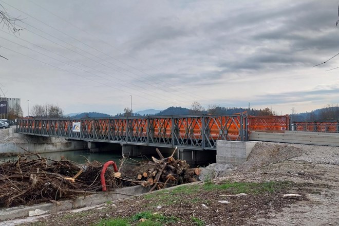 Rušenje poškodovanega mostu na Viru že decembra